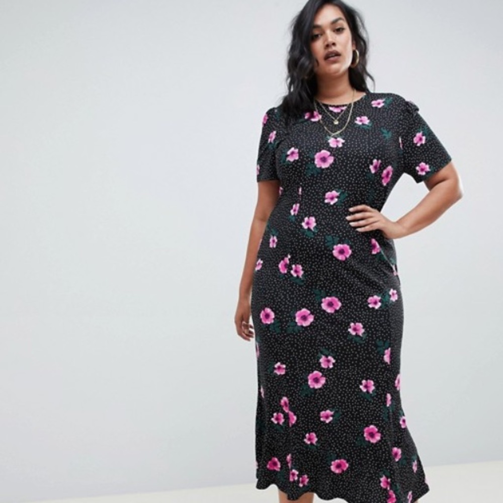 Maxi Dress in Mono Spot Floral